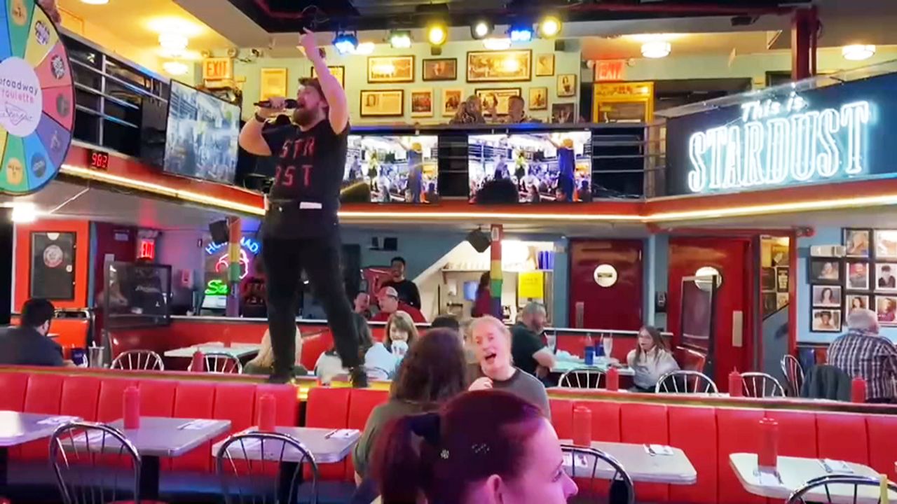 Ellen's Stardust Diner